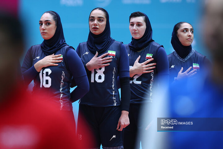 سلام نظامی دختران والیبالیست ایران پیش از فینال کاوا