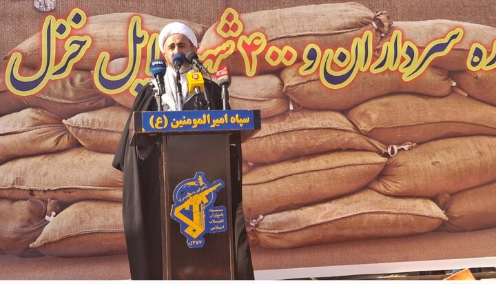 حضور گسترده مردم در یادواره شهدا نشان‌دهنده تبعیت از ولایت فقیه است