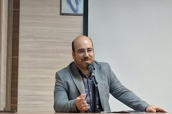 بهره‌گیری از زبان هنر و فرهنگ برای شناخت بهتر شخصیت حضرت امام خمینی(ره)