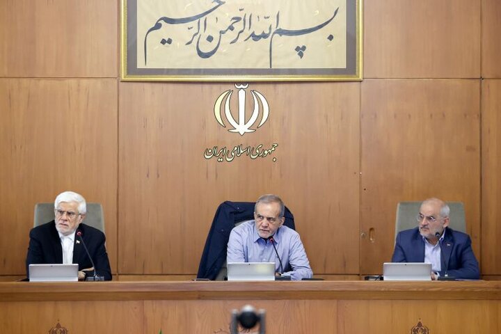 طرح وزارت کار برای رفع مشکل سرمایه در گردش بخش تولید در جلسه دولت تشریح شد