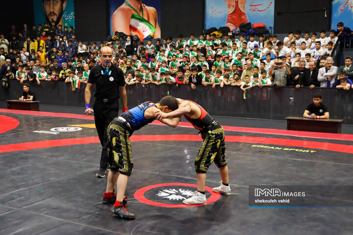 آیین افتتاح خانه کشتی پوریای ولی اصفهان