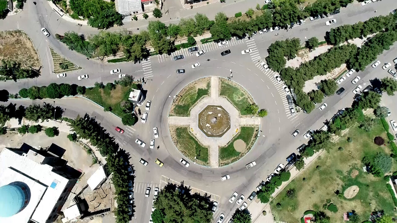 شهری با ریشه‌های کهن در دل کویر