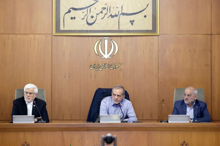 طرح وزارت کار برای رفع مشکل سرمایه در گردش بخش تولید در جلسه دولت تشریح شد