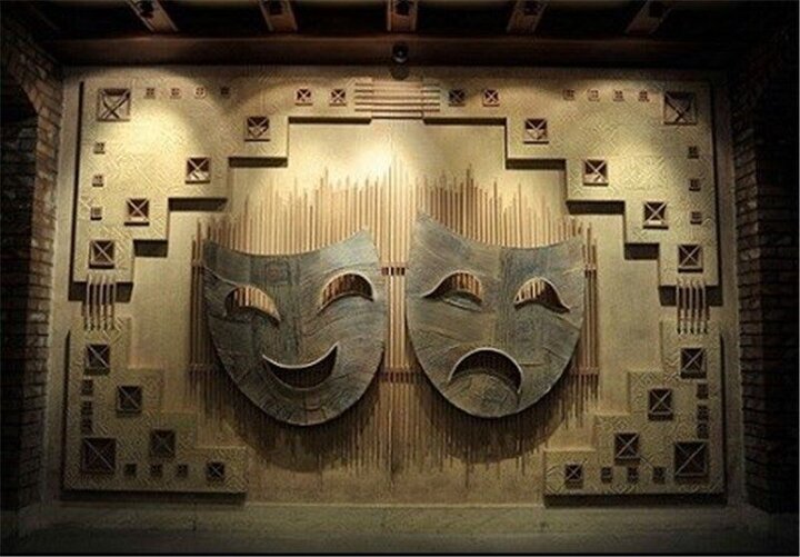 سرپرست معاونت امور هنری وزارت فرهنگ: خانه تئاتر از انزوا بیرون کشیده شود