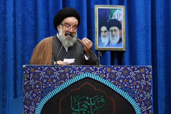 آیتالله خاتمی: سران کشور در نفی مذاکره با آمریکا متحد هستند