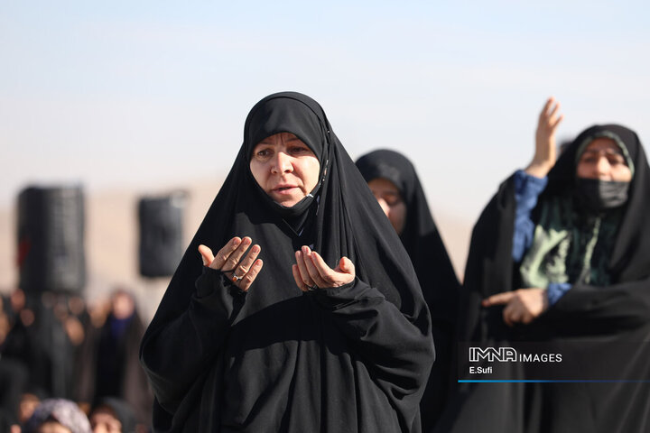 اقامه نماز طلب باران در اراک