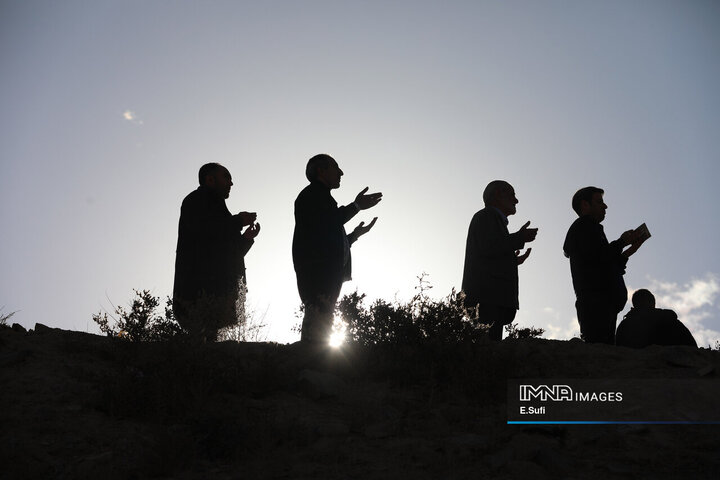 اقامه نماز طلب باران در اراک