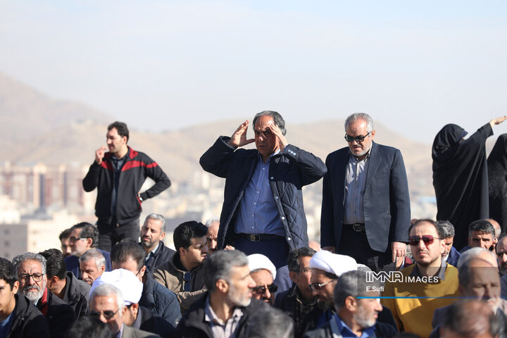 اقامه نماز طلب باران در اراک