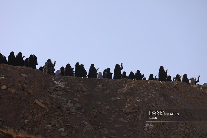 اقامه نماز طلب باران در اراک