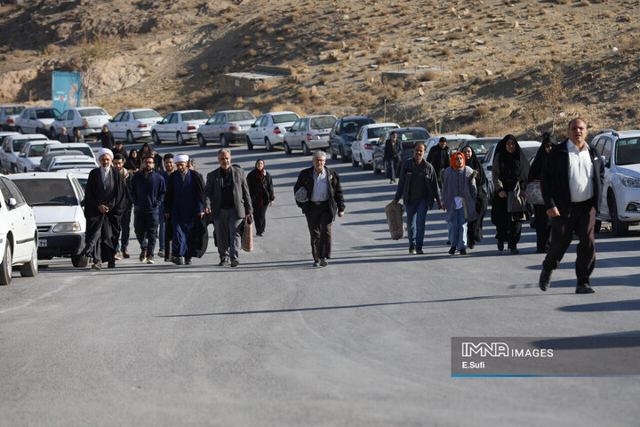 اقامه نماز طلب باران در اراک