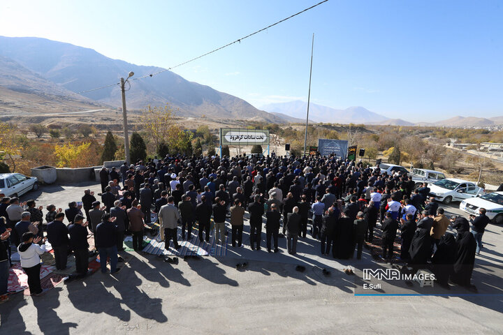 اقامه نماز طلب باران در اراک