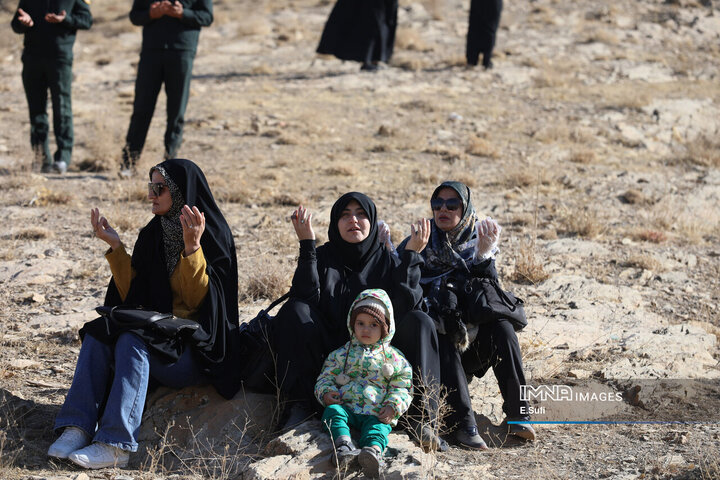 اقامه نماز طلب باران در اراک