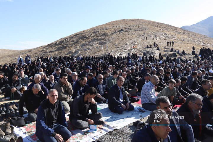 اقامه نماز طلب باران در اراک