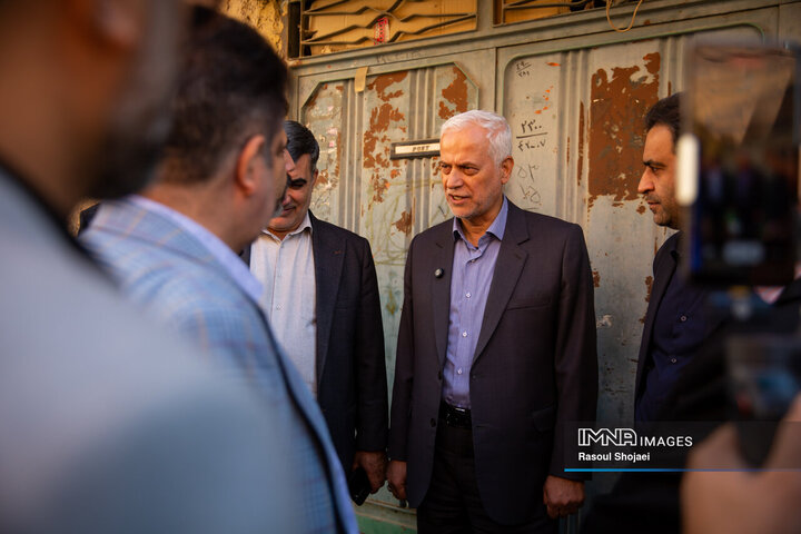 بازدید شهردار اصفهان از پروژه‌های منطقه 15 شهرداری