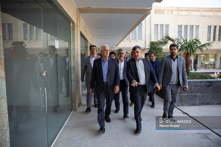 بازدید شهردار اصفهان از پروژه‌های منطقه 15 شهرداری