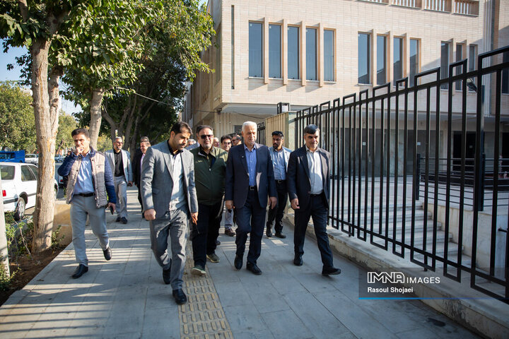 بازدید شهردار اصفهان از پروژه‌های منطقه 15 شهرداری