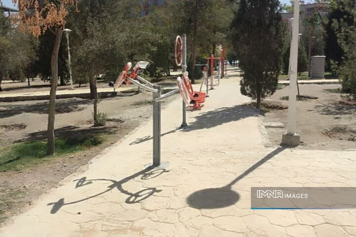 نوسازی بوستان‌ها و نورپردازی معابر با ۱۲۰ میلیارد ریال اعتبار در منطقه ۱۳ اصفهان