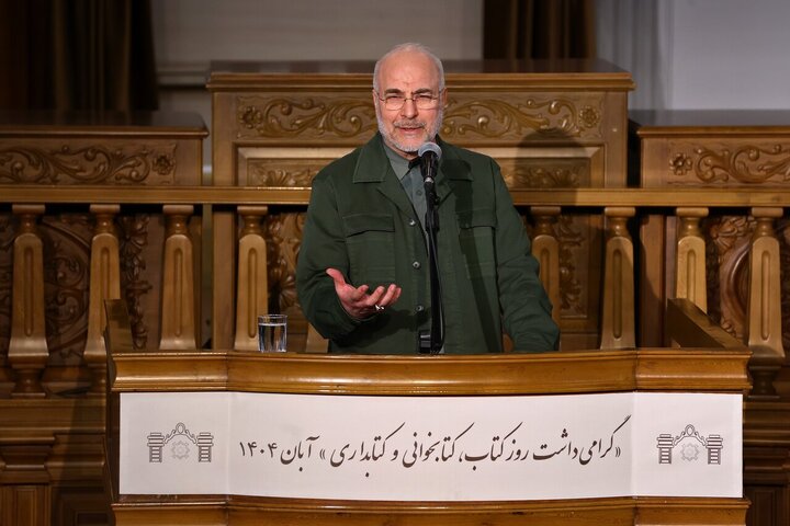 کتابخوانی همچون خونی در رگ جامعه است