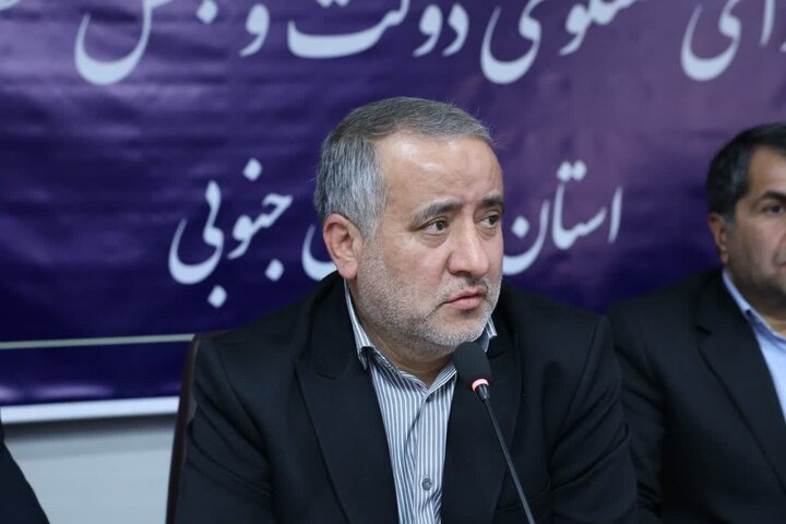 خام‌فروشی، فرصت‌های اشتغال و توسعه را از بین می‌برد