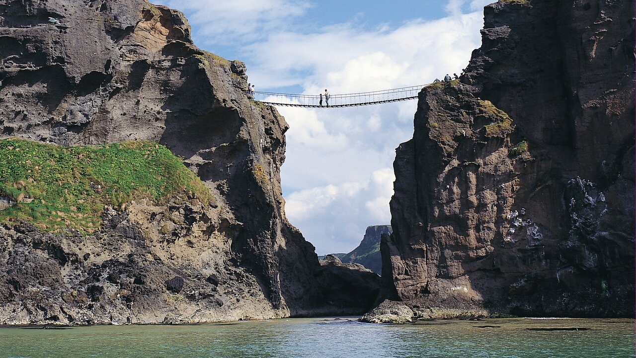 شگفت‌انگیزترین پل‌های معلق عابرپیاده جهان