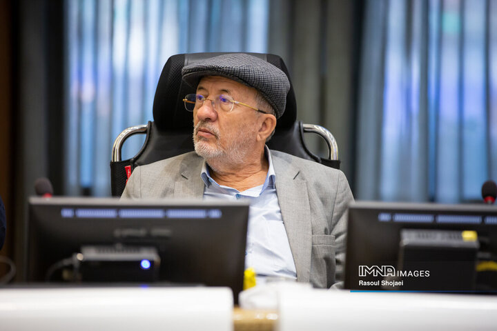 عباس حاج رسولی ها رئیس کمیسیون اقتصادی، سرمایه گذاری و گردشگری شورای اسلامی شهر