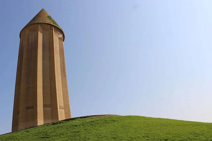 بازدید رایگان از بنای تاریخی برج قابوس در ایام نوروز