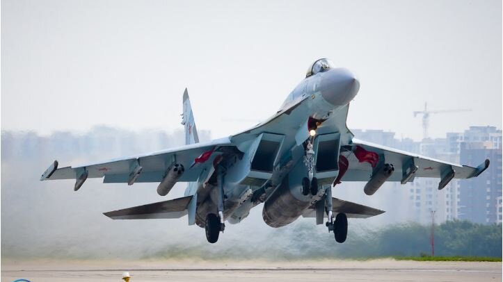 ویژگیهای فنی سوخو ۳۵