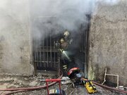 آتش‌سوزی در کارگاه رنگرزی جان کارگر را گرفت + عکس