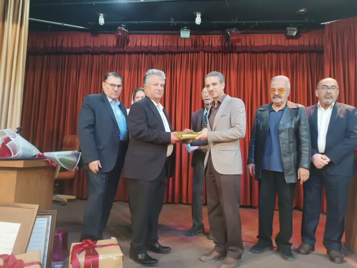 برگزاری مراسم بزرگداشت استاد مرتضی کارگر دستجردی در دومین روز هفته کتاب