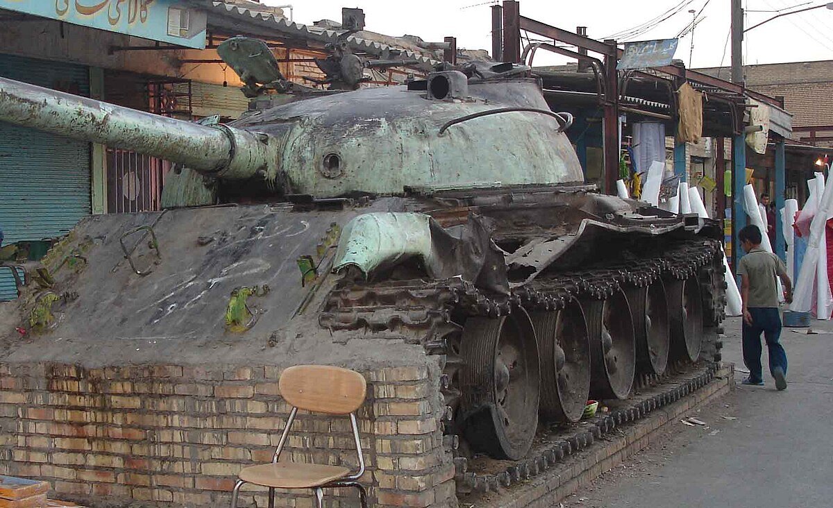 بازخوانی ایثار و حماسه مردمی در شهر عاشقان شهادت