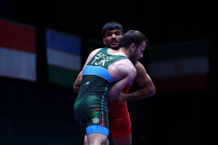 پیروزی علی احمدی‌وفا در نخستین کشتی