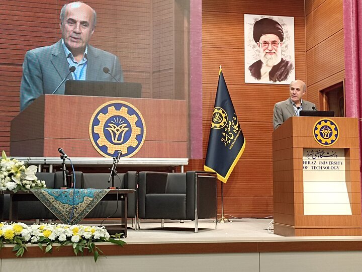 بورس صنعت و مشاغل؛ راهی برای پیوند تحصیل و اشتغال