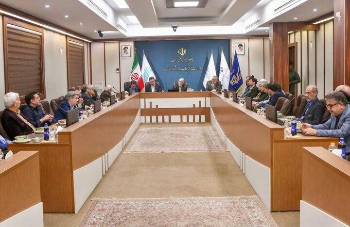 تحریک تقاضا از مسائل اساسی بازار کتاب است/ مقابله با سرقت غیرمجاز از متون منتشره