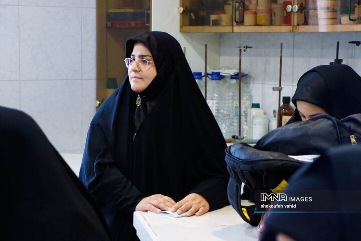 بازتجربه یک روز تحصیل والدین در مدرسه