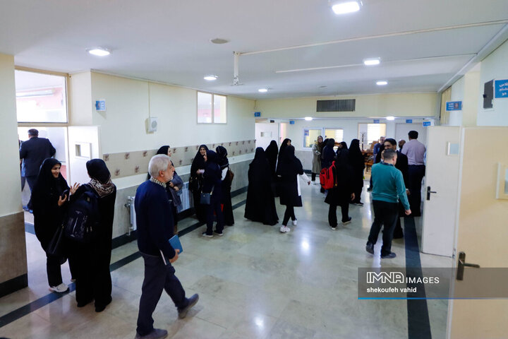 بازتجربه یک روز تحصیل والدین در مدرسه