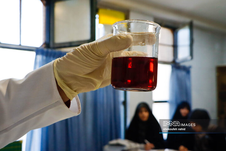 بازتجربه یک روز تحصیل والدین در مدرسه