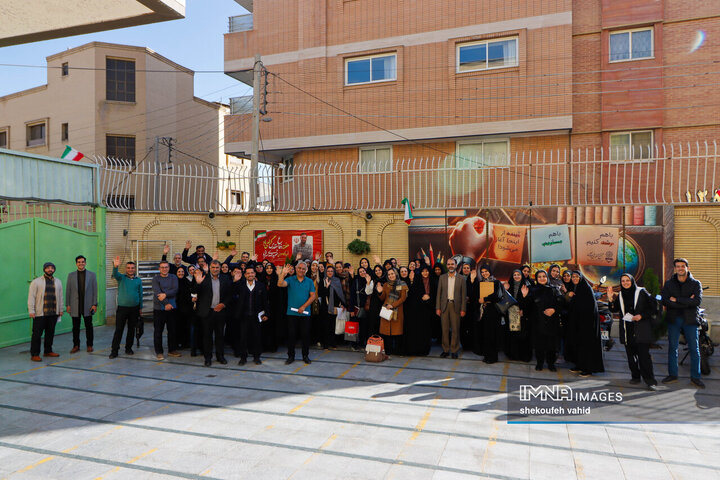 بازتجربه یک روز تحصیل والدین در مدرسه