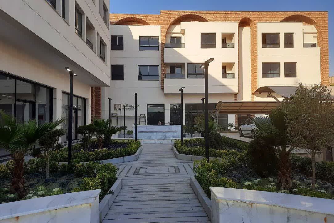 پروژه مشارکتی پارکینگ طبقاتی غدیر آماده بهرهبرداری است