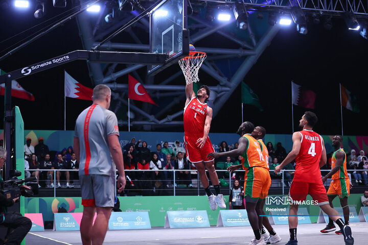 بسکتبال سه‌نفره آقایان به فینال راه پیدا کرد