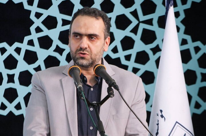 ادبیات مقاومت آینه هویت اصیل و قهرمانانه ملت ایران است