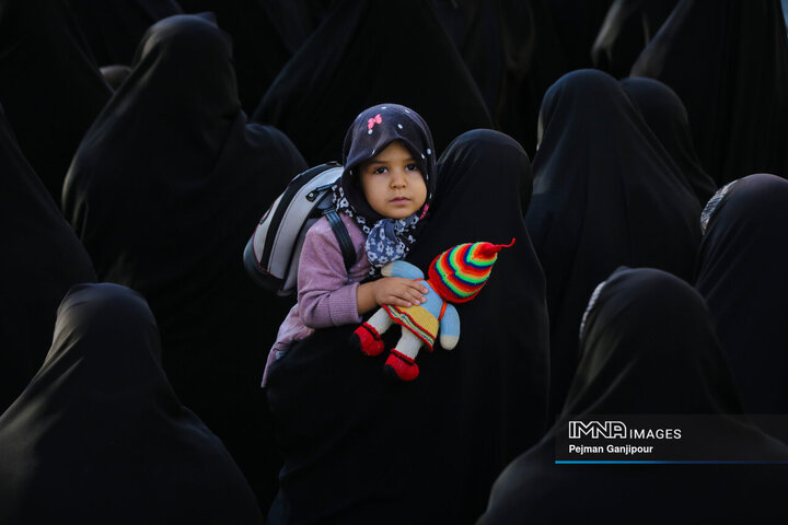 کاروان اهالی بهشت در نجف‌آباد، زرین‌شهر، تیران و کرون