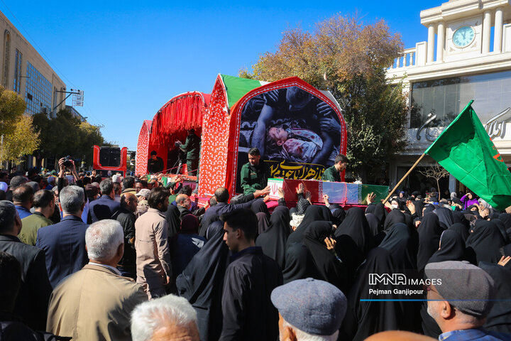 کاروان اهالی بهشت در نجف‌آباد، زرین‌شهر، تیران و کرون