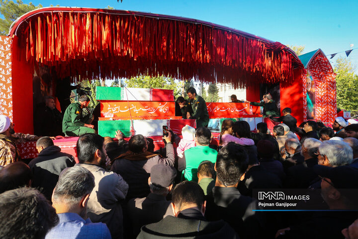 کاروان اهالی بهشت در نجف‌آباد، زرین‌شهر، تیران و کرون