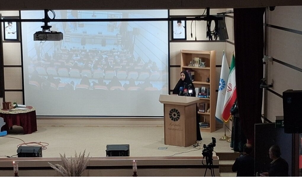 کتابخانهها بهترین مکان برای مقابله با تهاجم فرهنگی و جنگ ترکیبی دشمن هستند