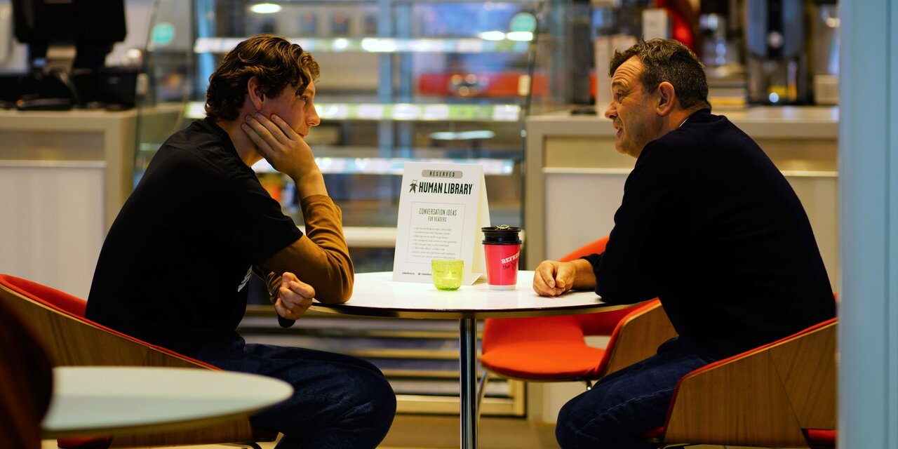 کتابخانه انسانی؛ تجربهای زنده برای گفتوگوی واقعی و همدلی در جامعه