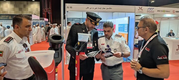 نمایش فناوری‌های نوین آتش‌نشانی اصفهان در نمایشگاه بین‌المللی عمان + فیلم