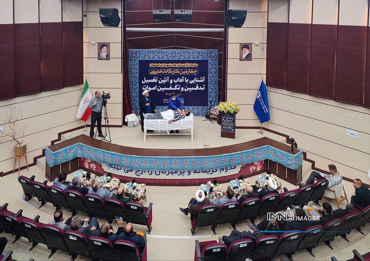 صیانت از کرامت متوفیان رسالت اصلی آرامستانها است