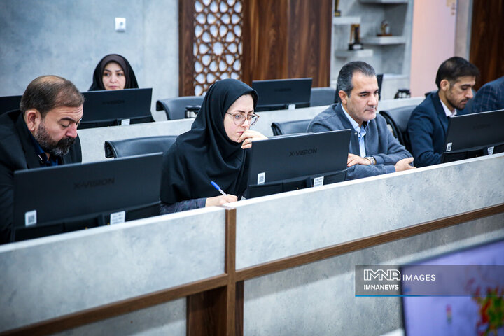 جلسه بررسی طرح جامع شهر اصفهان