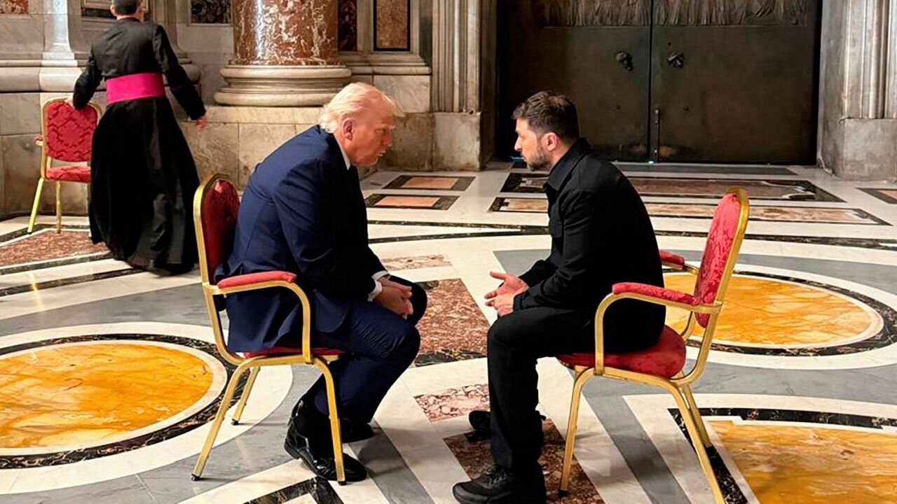 از صحنه تئاتر تا میدان جنگ؛ روایت صعود یک دلقک به عرصه سیاست