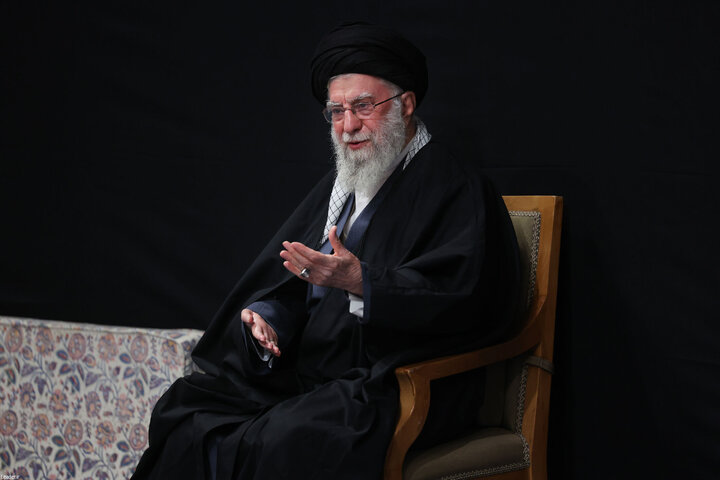 مراسم عزاداری ایام شهادت حضرت زهرا(س) با حضور رهبر انقلاب